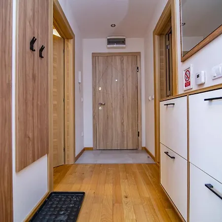 Zmils Apartment *